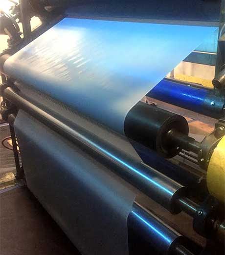 UV coating on a machine roller